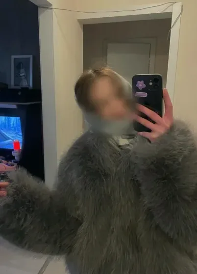 Amira, 30
