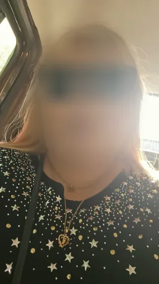 Emily, 25