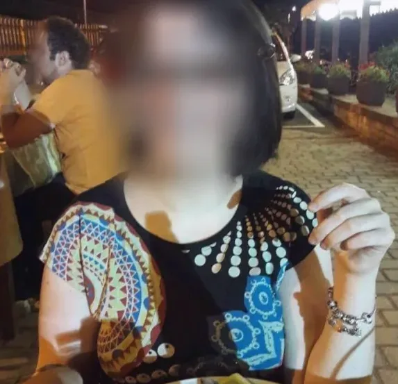 Isabell, 32