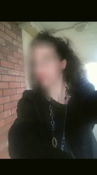 Svenja, 33