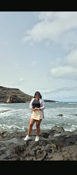Vanessa, 36